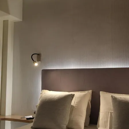 Aiolos Ermou 64 Monastiraki, Plaka 4th Floor *